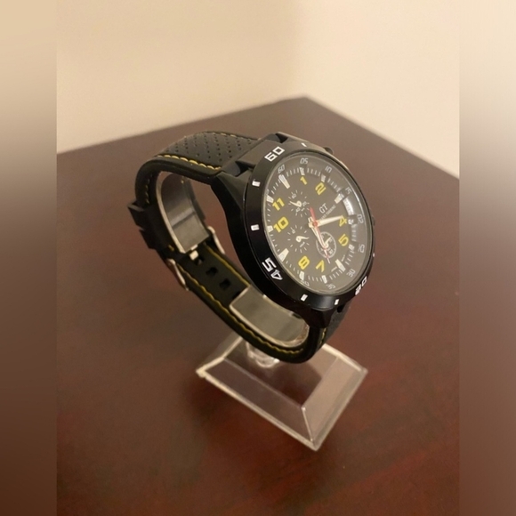 Brand new Yellow men’s sport GT grand touring fashion watch - Picture 3 of 4